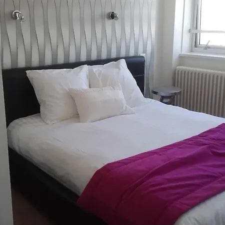The Originals City, Le Concorde Panoramique, 3*