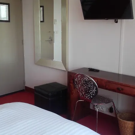 The Originals City, Le Concorde Panoramique, 3*