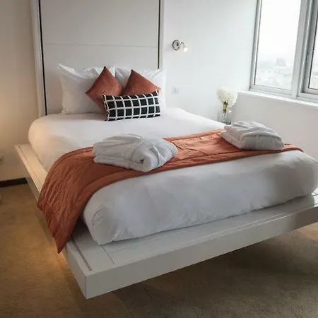 Otel The Originals City, Le Concorde Panoramique, Thionville